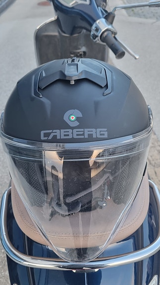 Vespa Primavera 50 12 of 14