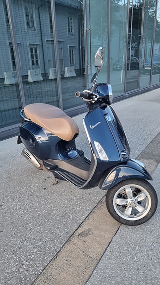 Vespa Primavera 50 6 of 14