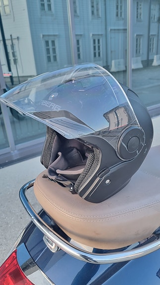 Vespa Primavera 50 11 of 14