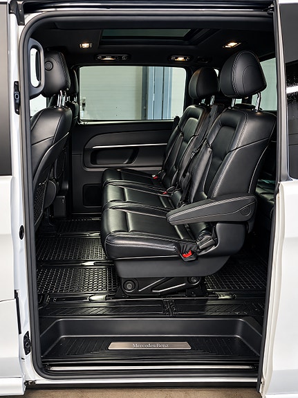 Mercedes-Benz V220 d 12 of 14