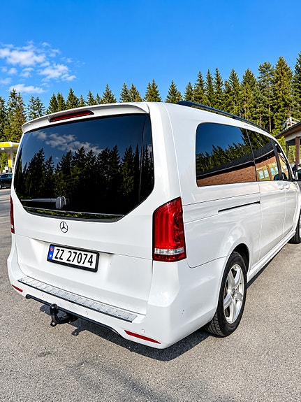Mercedes-Benz V220 d 4 of 14
