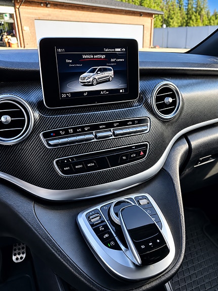 Mercedes-Benz V220 d 7 of 14