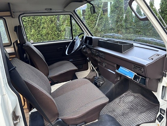 Volkswagen Transporter 4 of 15