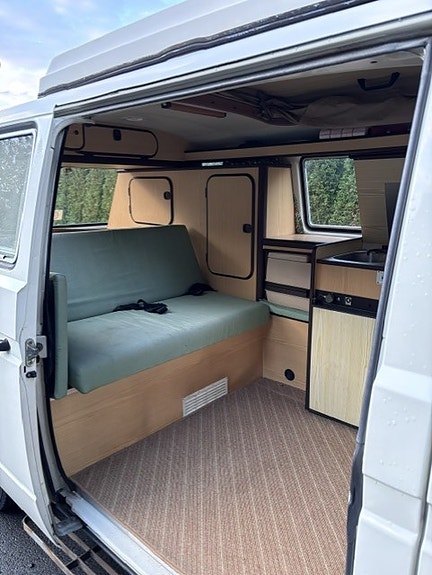 Volkswagen Transporter 8 of 15