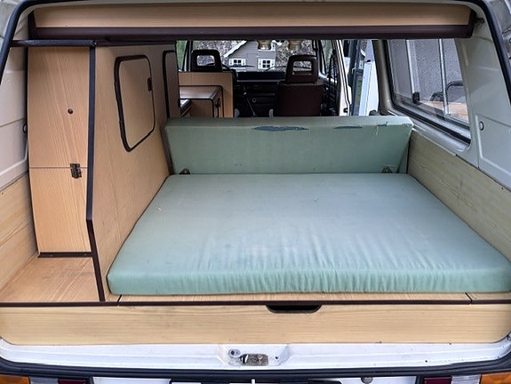 Volkswagen Transporter 12 of 15