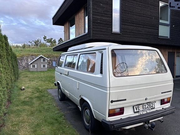 Volkswagen Transporter 2 of 15