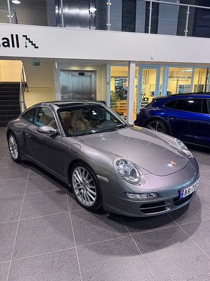 Porsche 911 2 of 13