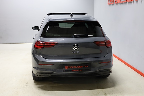 Volkswagen Golf VIII 5 of 12