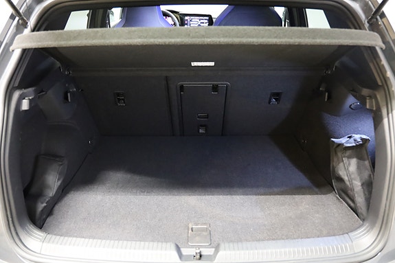 Volkswagen Golf VIII 12 of 12