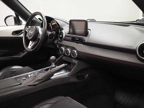 Mazda MX-5 12 of 30