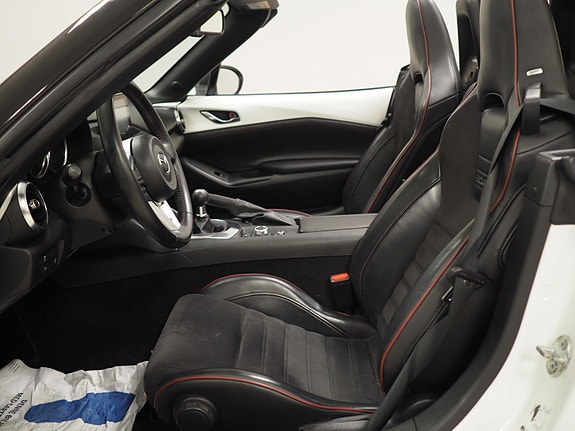 Mazda MX-5 8 of 30