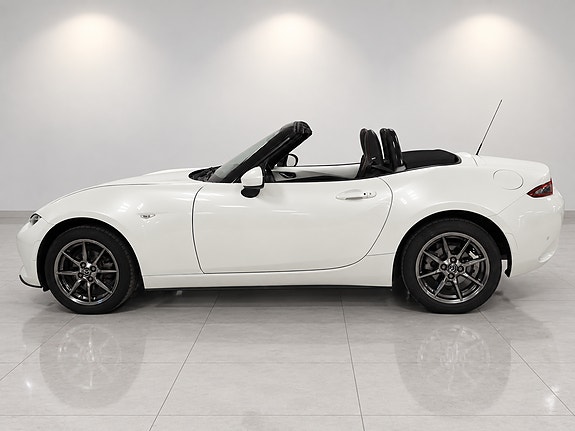 Mazda MX-5 5 of 30
