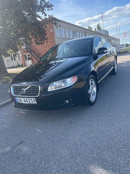 Volvo S80 5 of 11