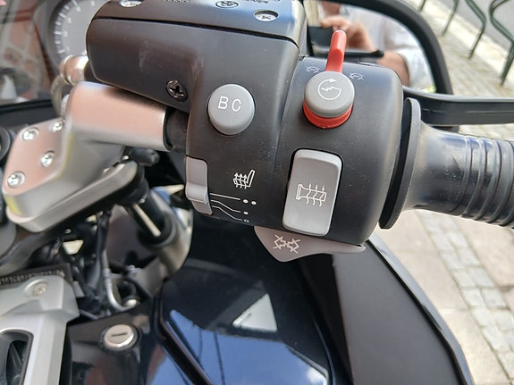 BMW R 1200 RT 4 of 11