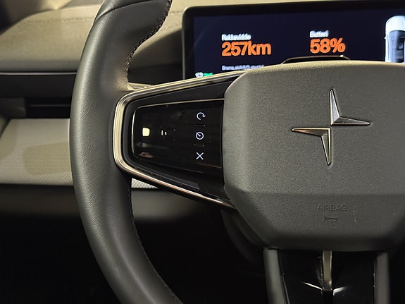 Polestar 4 15 of 30