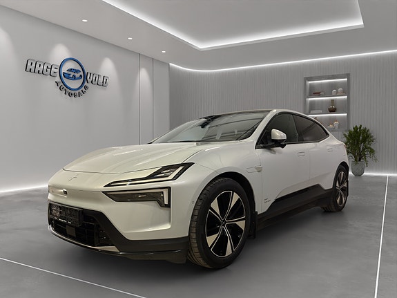 Polestar 4 2 of 30