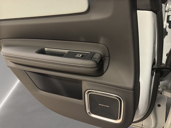 Polestar 4 26 of 30