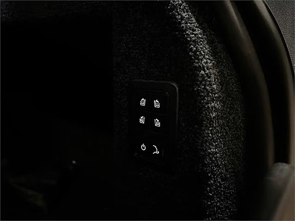 Land Rover Range Rover 29 of 30