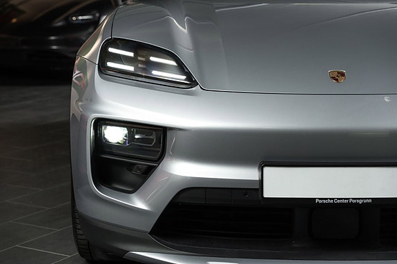 Porsche Macan 3 of 30