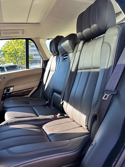 Land Rover Range Rover 16 of 30