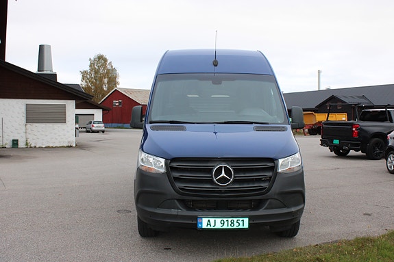 Mercedes-Benz Sprinter 316 2 of 13