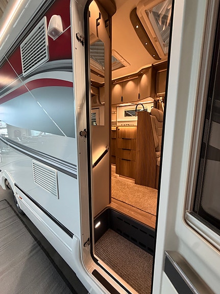 Bilde 20 av KABE Imperial TRAQ i830 LGB