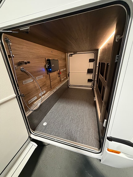 Bilde 13 av KABE Imperial TRAQ i830 LGB