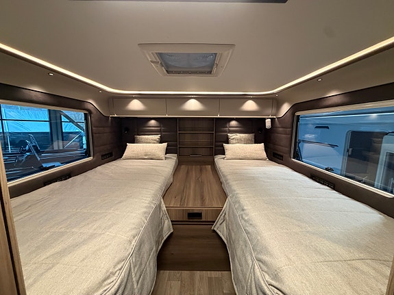 Bilde 43 av KABE Imperial TRAQ i830 LGB