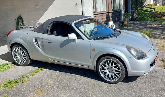 Toyota MR2 7 of 21