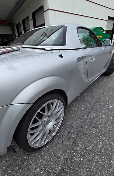 Toyota MR2 16 of 21