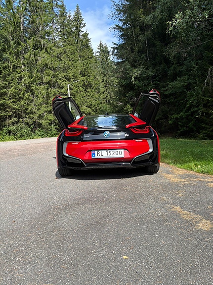 BMW i8 6 of 15