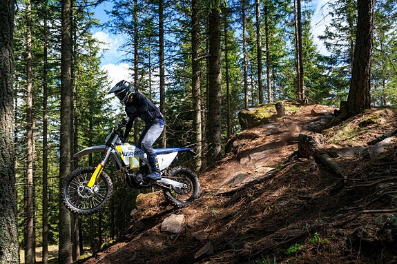 Husqvarna TE 125 Enduro 2-takt 17 of 30