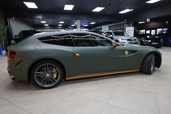 Ferrari FF 11 of 30