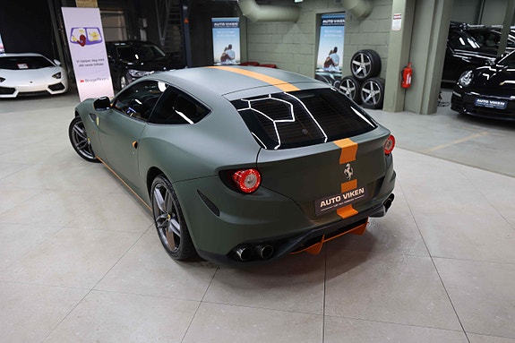 Ferrari FF 18 of 30