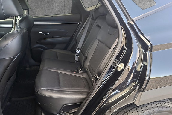 Hyundai Tucson 15 of 29