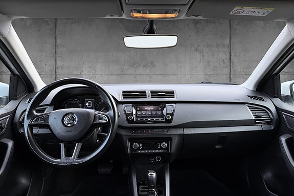 Skoda Fabia 9 of 17