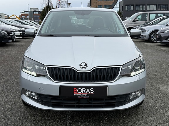 Skoda Fabia 2 of 18