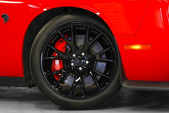 Dodge Challenger 6 of 30