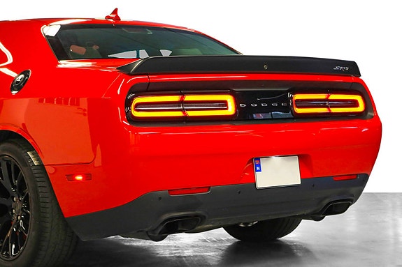 Dodge Challenger 14 of 30