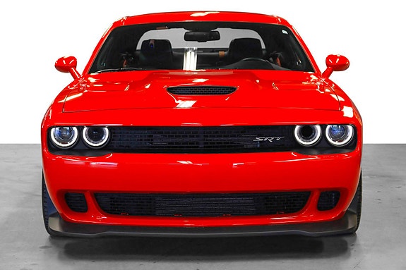 Dodge Challenger 19 of 30