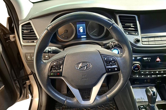Hyundai Tucson 9 of 25