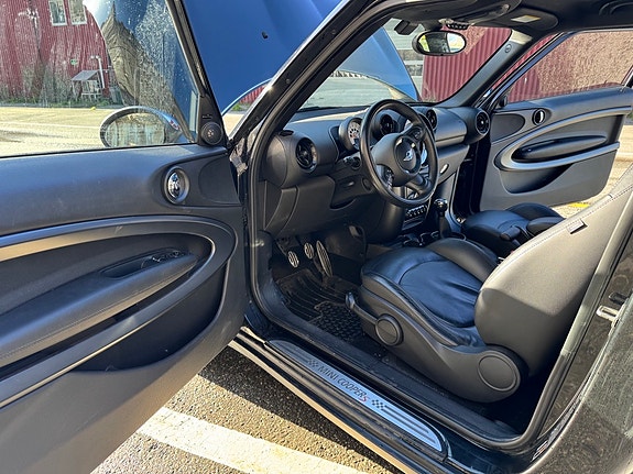 MINI Cooper S 27 of 30