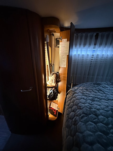 Hymer B 690 9 of 30
