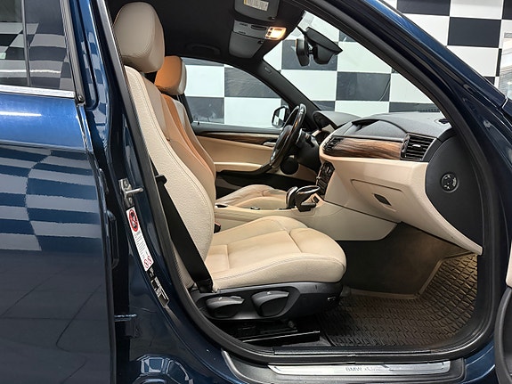 BMW X1 17 of 30