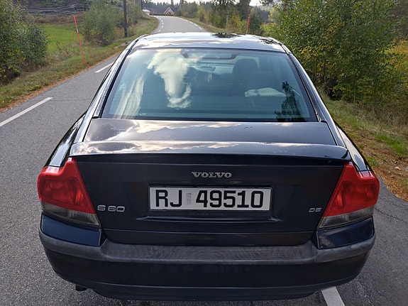Volvo S60 3 of 11
