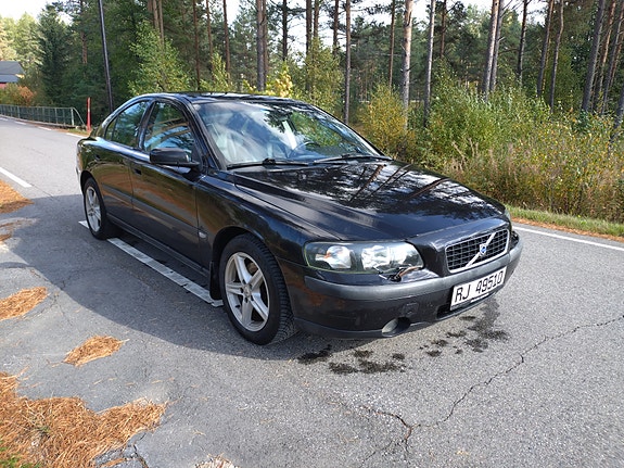Volvo S60 2 of 11