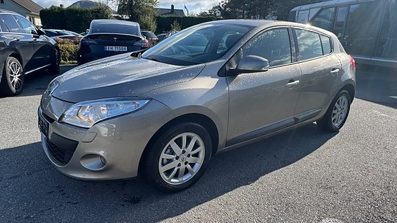Renault Megane 2 of 23