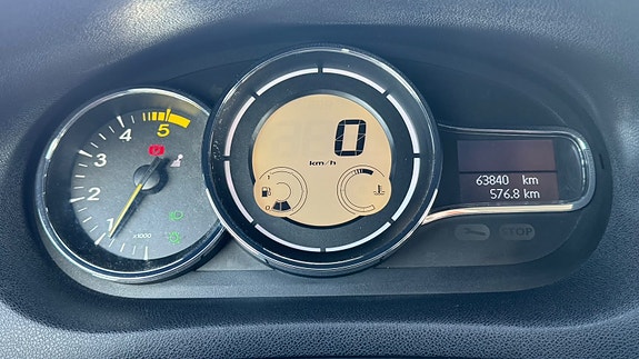 Renault Megane 13 of 23
