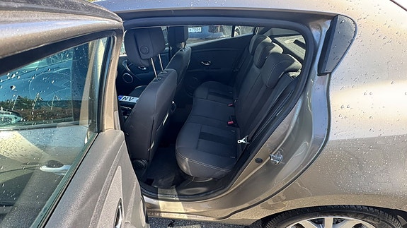 Renault Megane 17 of 23