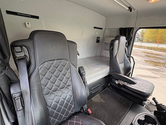Mercedes-Benz AROCS 2658 11 of 24